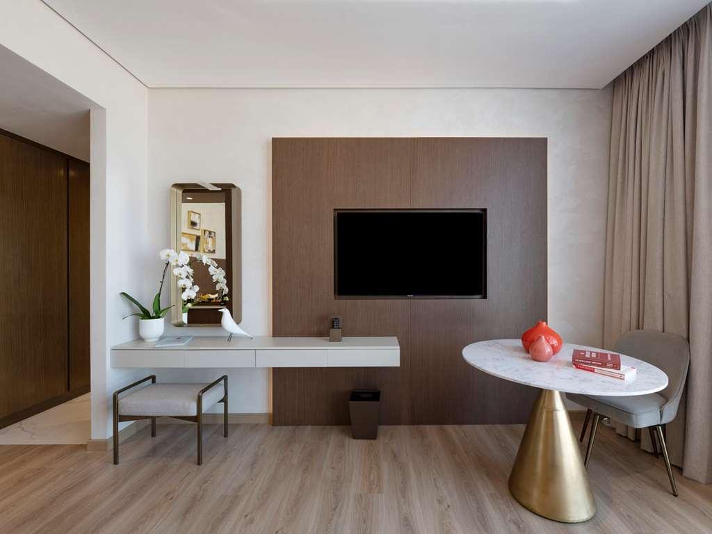 Moevenpick Hotel Jumeirah Village Triangle Dubai Room photo